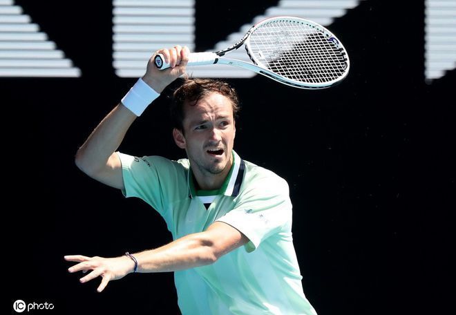 也给我们深 也给我们深